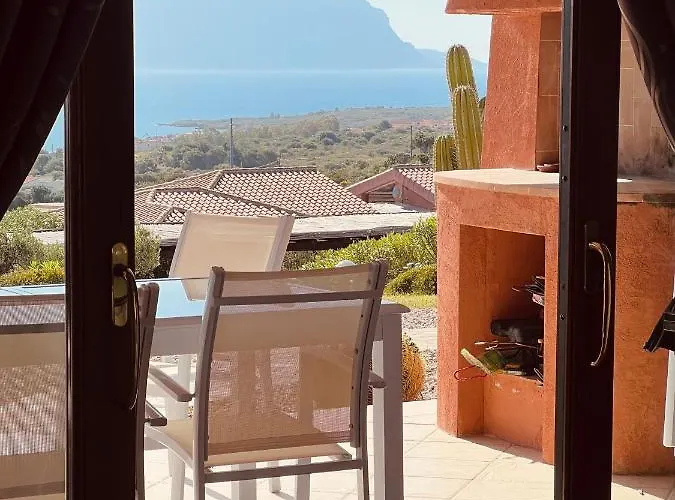 Villa A Golfo Aranci Con Vista Su Tavolara