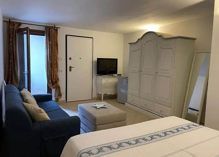 Villa A Golfo Aranci Con Vista Su Tavolara Marinella (Sardinia)