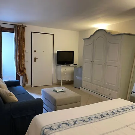 Villa A Golfo Aranci Con Vista Su Tavolara Marinella (Sardinia)