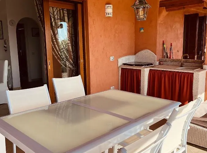 Villa A Golfo Aranci Con Vista Su Tavolara